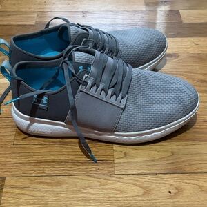 Under Armour Men's Gray and Teal Sneakers